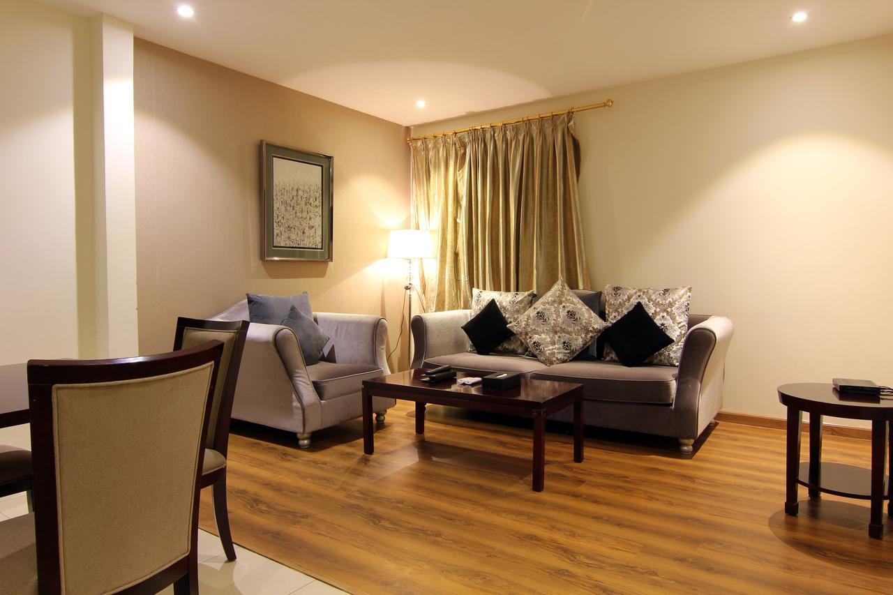 Aliah Towlan Palace 3* الرياض