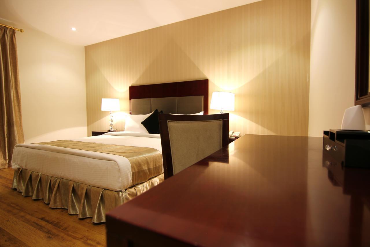 Aliah Towlan Palace 3* الرياض